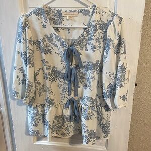 Monteau Cream and Blue Floral Blouse